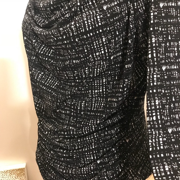 CHAUS New York black and white blouse🌸 - Picture 3 of 3